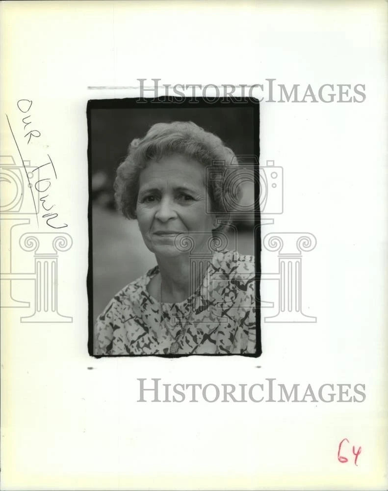 1998 Press Photo Jefferson Water Board - Beatrice Barbier, Retired - noa25489 Model
