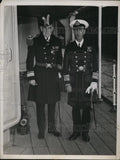 Press Photo Military Officers On Board - ney10269 Model
