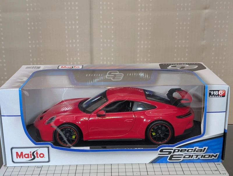 MAISTO 1:18 - Diecast Model Car - 2022 Porsche 911 GT3 - Red Model
