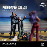 MoreArt 1:64 Photographer Figurine Set A Model