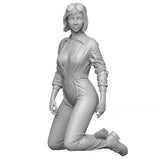 1/24 Scale Resin Figure model kits Mechanic girl DANA Unassembled Unpainted Model