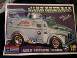 Jinx Express Tony Daniels Model Kit By Monogram  85-6899 Inside New Condition Model