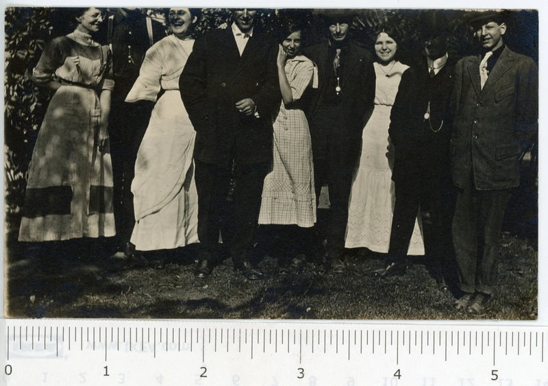 1900s Photo California Oroville Robinson St Montoux Boarding House 9 People Model