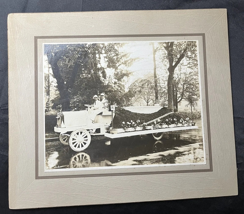 12X14 PORTLAND OREGON WATER BUREAU EARLY WATER TRUCK PARADE BOARD PHOTO Model