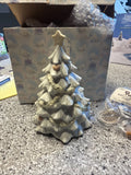 PRECIOUS MOMENTS SUGAR TOWN LIGHTED TREE CHRISTMAS 184039 Model