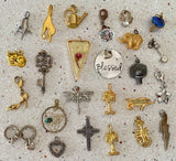 Lot of 25 Charms Pendants Jewelry Making Silver & Gold Tone Rhinestone Vintage Charms