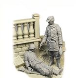 1/35 Resin Figure German and Soviet Soldiers WW2 2 Figures Unassembled Unpainted Model