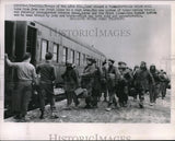 1952 Press Photo 45th Div. troops board a train from Korean front to a rest area Model