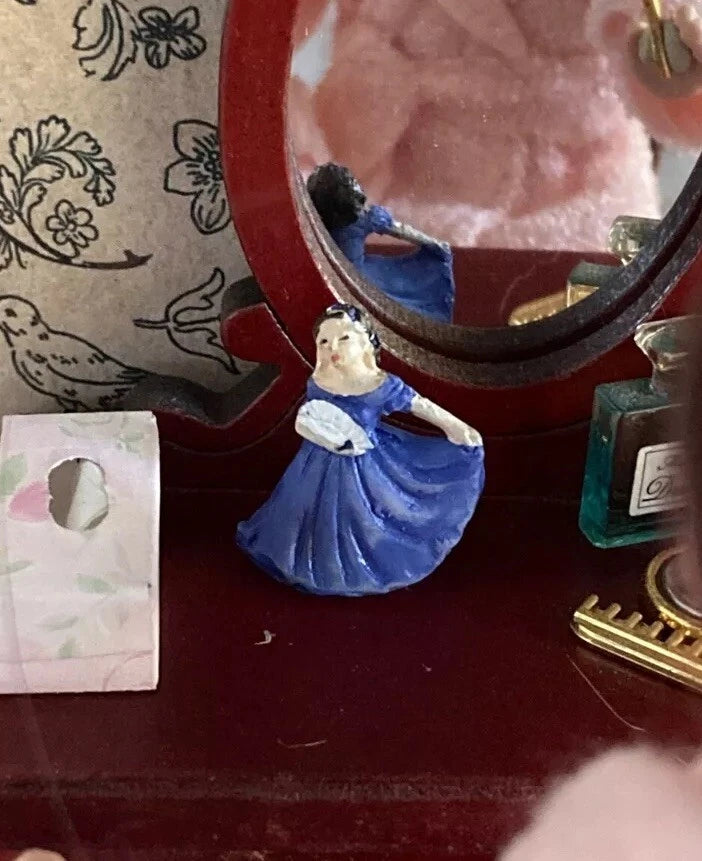 1/12 Dollhouse Miniature Victorian Blue Elegant Lady With Fan Figurine Decor Model