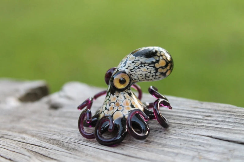 Beige Black Handmade Glass Octopus Figurine ¨C  Lampwork Animal ¨C Miniature Model