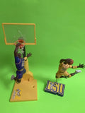 Shaquille O¡¯Neal LSU Tigers #33 Basketball Figurine Display Hoop & Dunk Figure Model