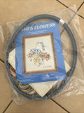 Mimi??s Flowers Stitch #278, Metropolitan Opera Guild Create Your Own, **Open Bag Model