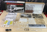 Aoshima 1:32 Scale Model Kit ISUZU FORWARD FLATBODY 320 Early Model PARTS ONLY Model