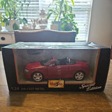 Maisto 1/24 Scale Model Car Audi TT Roadster Red  In Orginal Box Special Ed Model