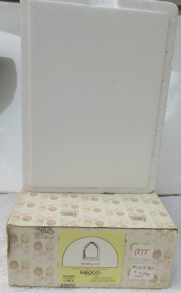 Precious Moments Wedding Arch Porcelain Figurine Display 1986 Enesco Vintage Model