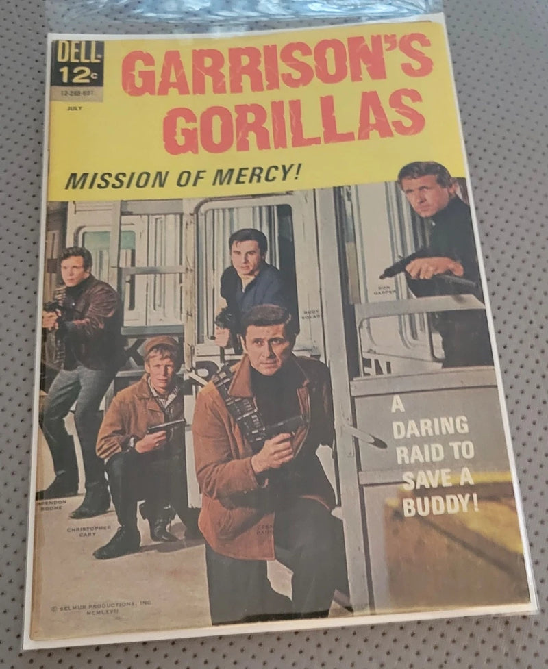 DELL GARRISONS GORILLAS 3  PHOTO COVER 1968 New Bag and Board Model