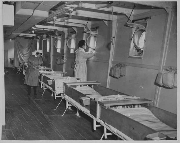 The main deck ward on board a British hospital carrier ship The sh- Old Photo Model